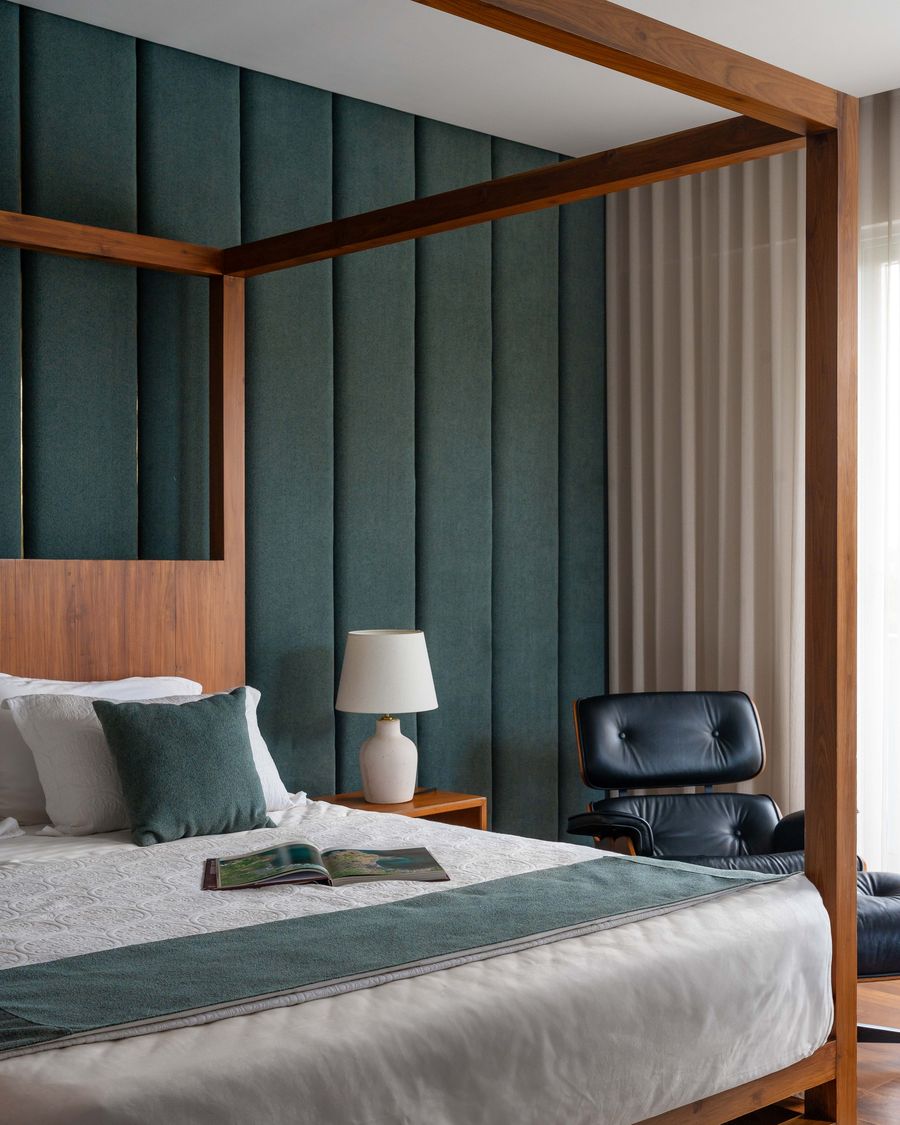 Wide view of the canopy bed suite